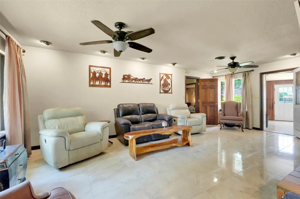 4801 SE Highway 42 Summerfield FL 34491