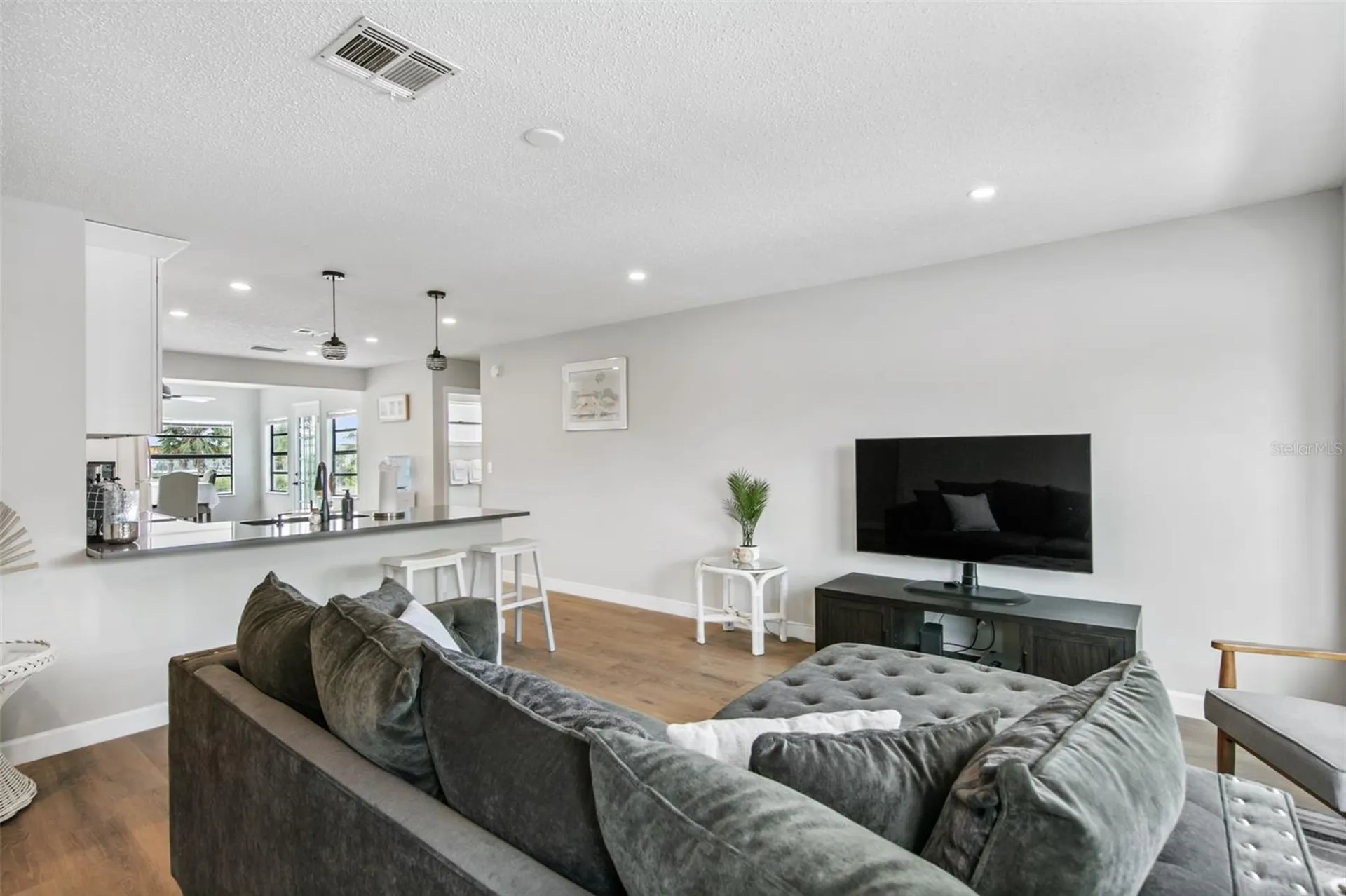 7113 Regina Drive Englewood FL 34224