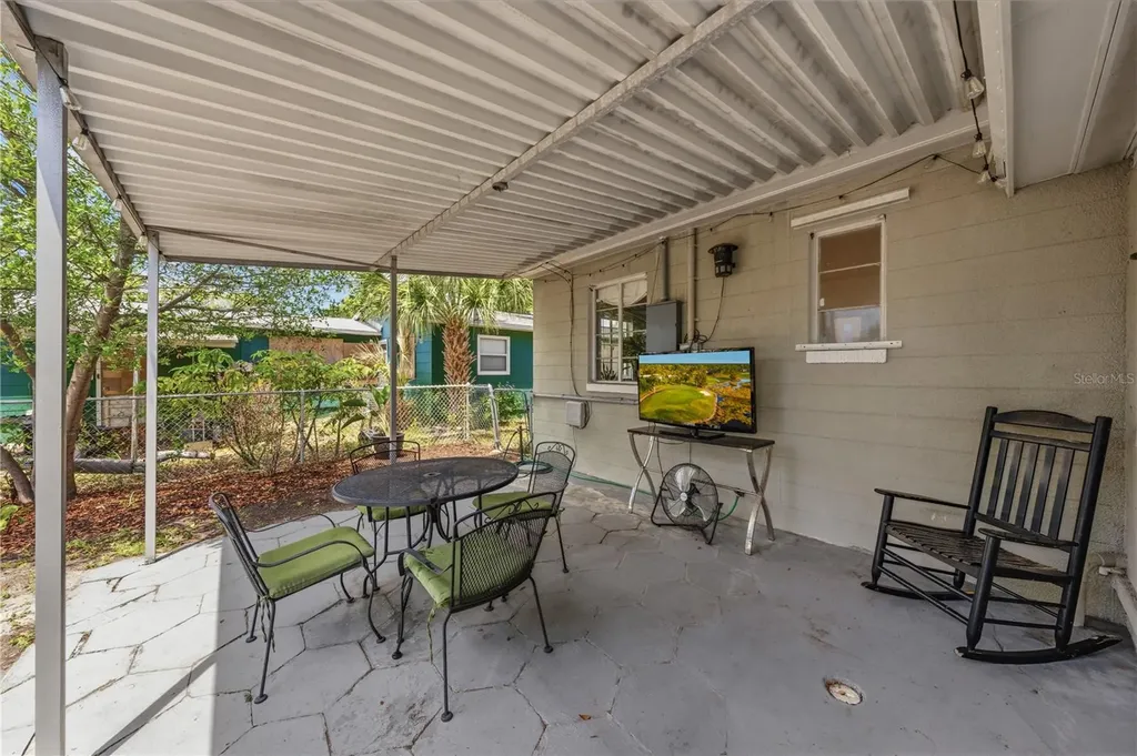 5136 4th Avenue N St Petersburg FL 33710