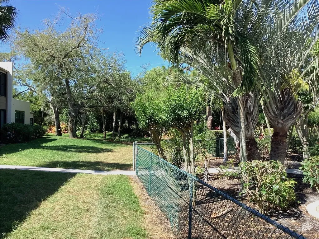 335 Springdale Drive Bradenton FL 34210