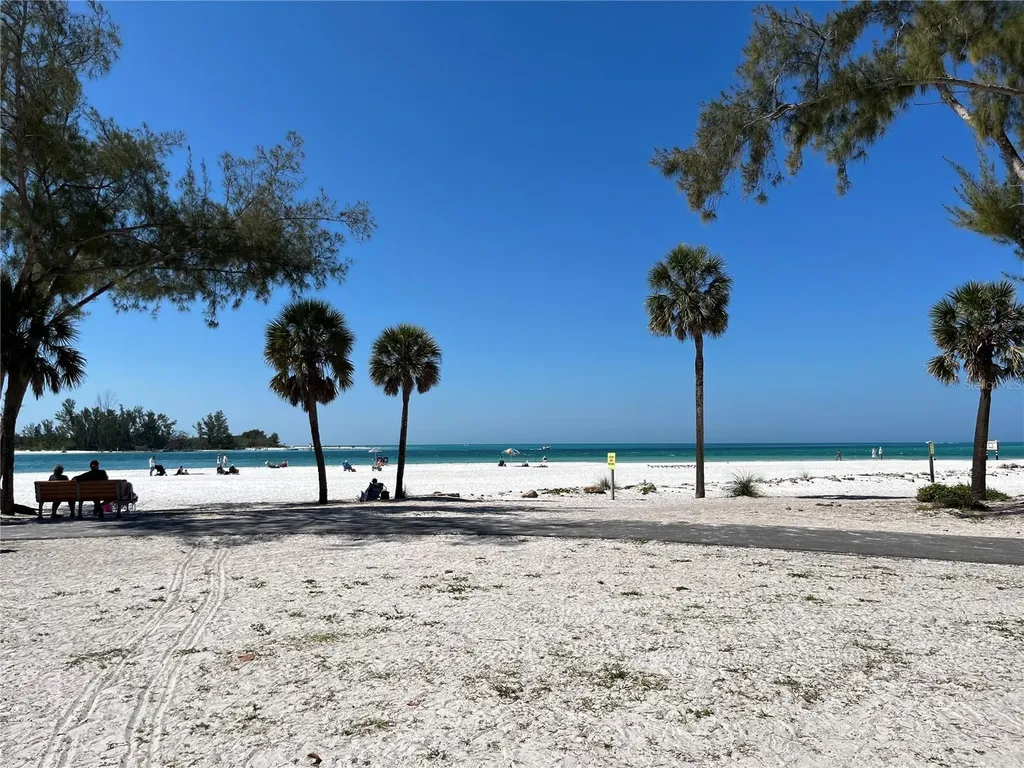 335 Springdale Drive Bradenton FL 34210
