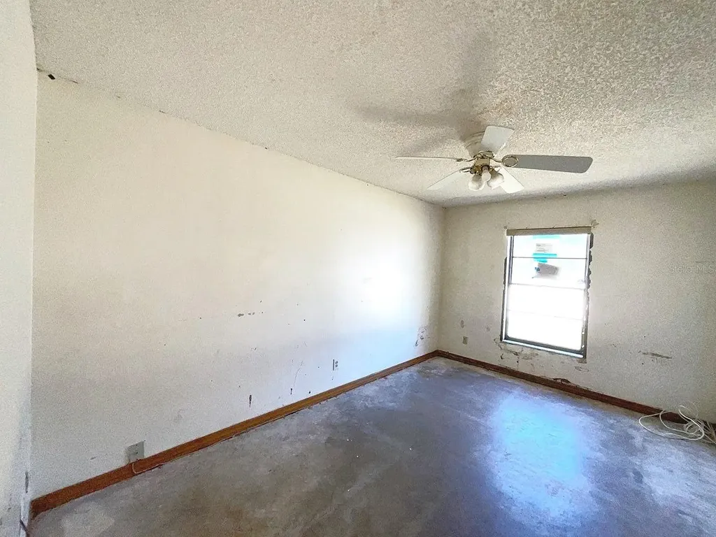 1627 Saxon Boulevard Deltona FL 32725