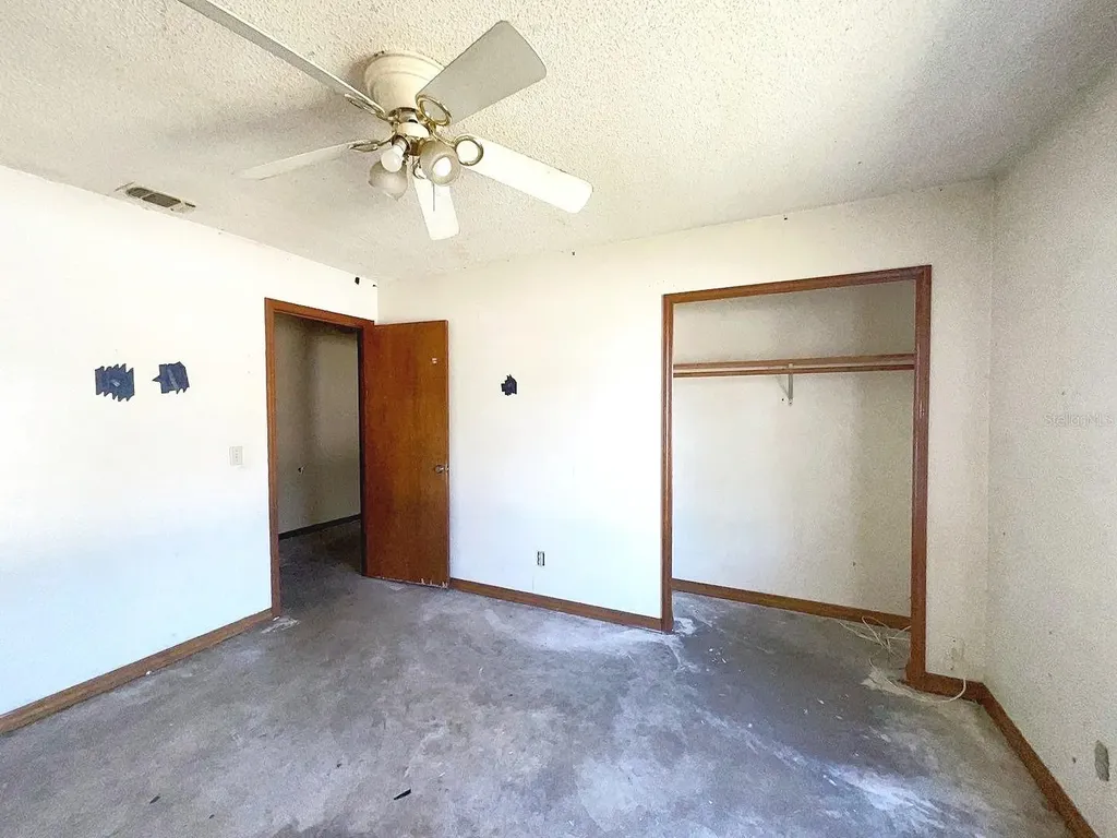 1627 Saxon Boulevard Deltona FL 32725
