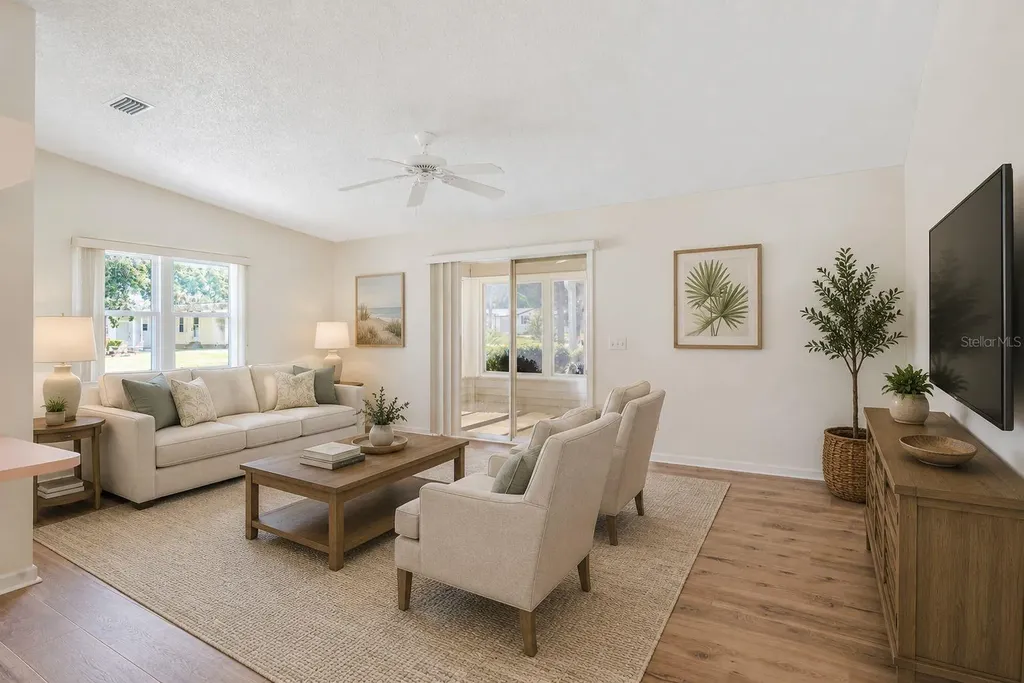 1114 Paradise Drive Lady Lake FL 32159