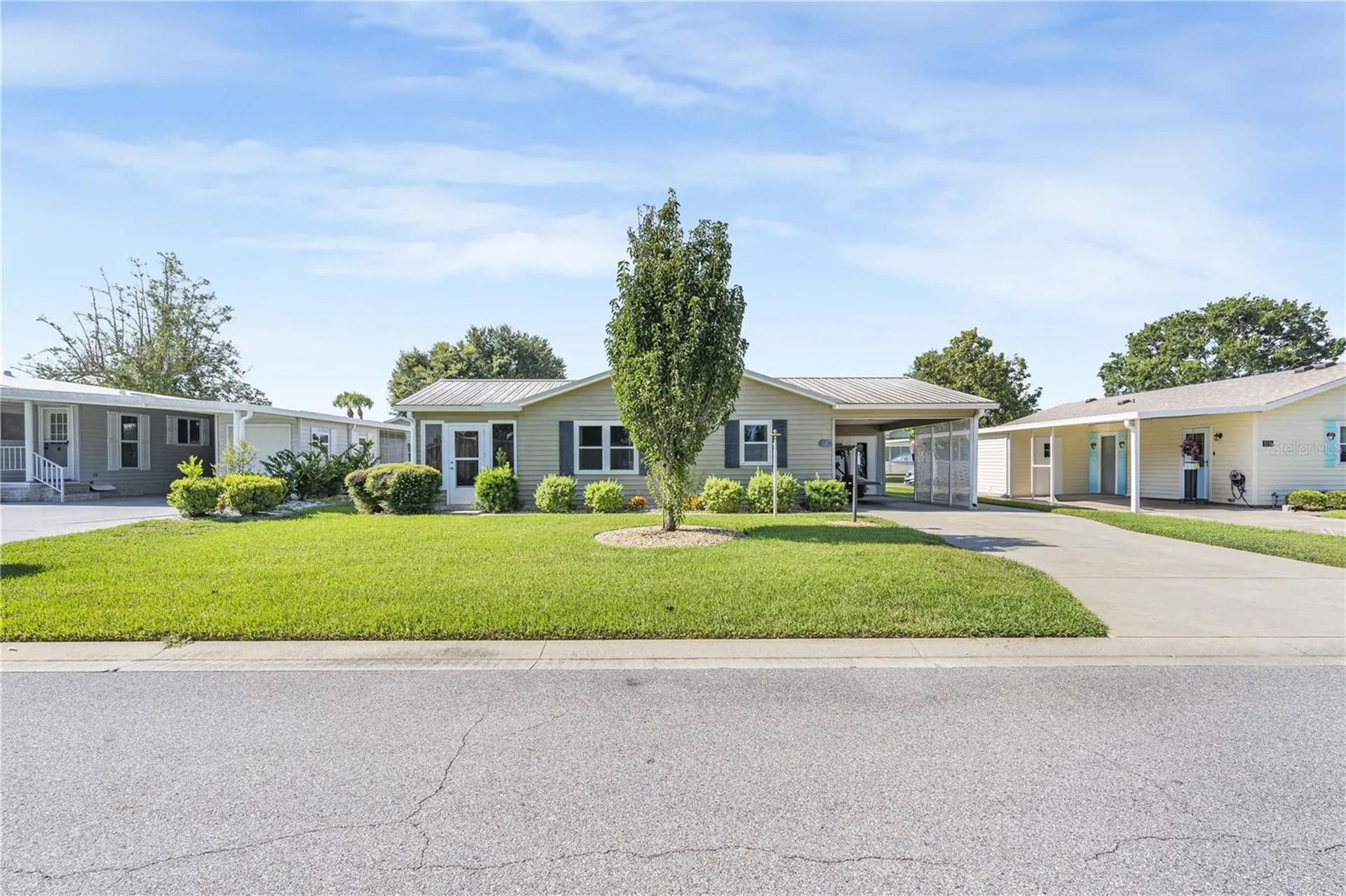 1114 Paradise Drive Lady Lake FL 32159