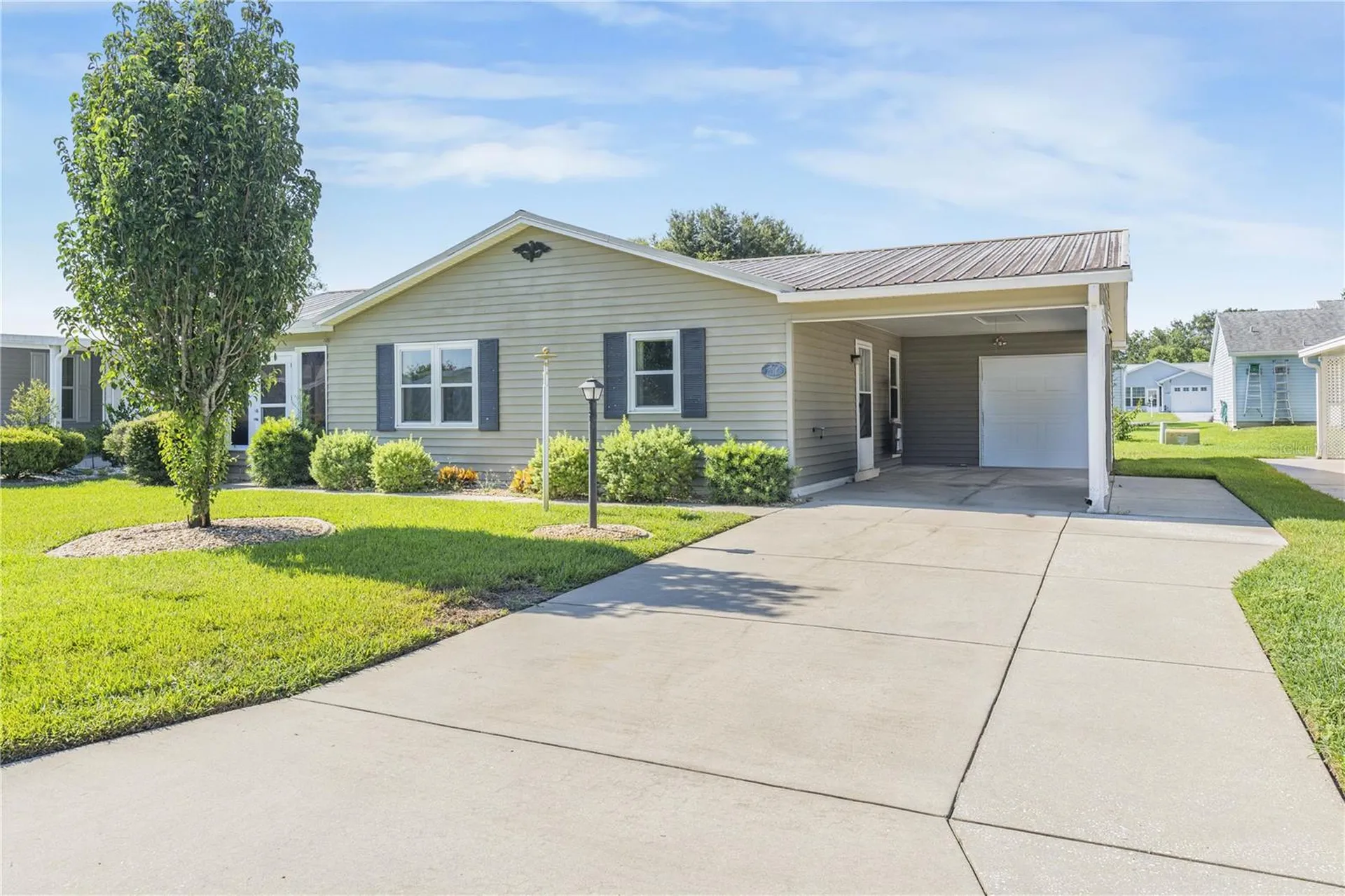 1114 Paradise Drive Lady Lake FL 32159