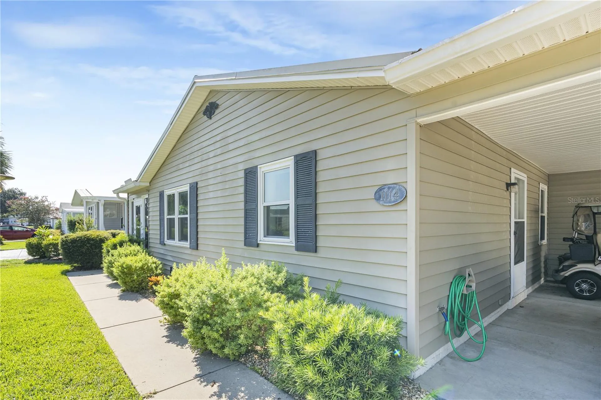 1114 Paradise Drive Lady Lake FL 32159