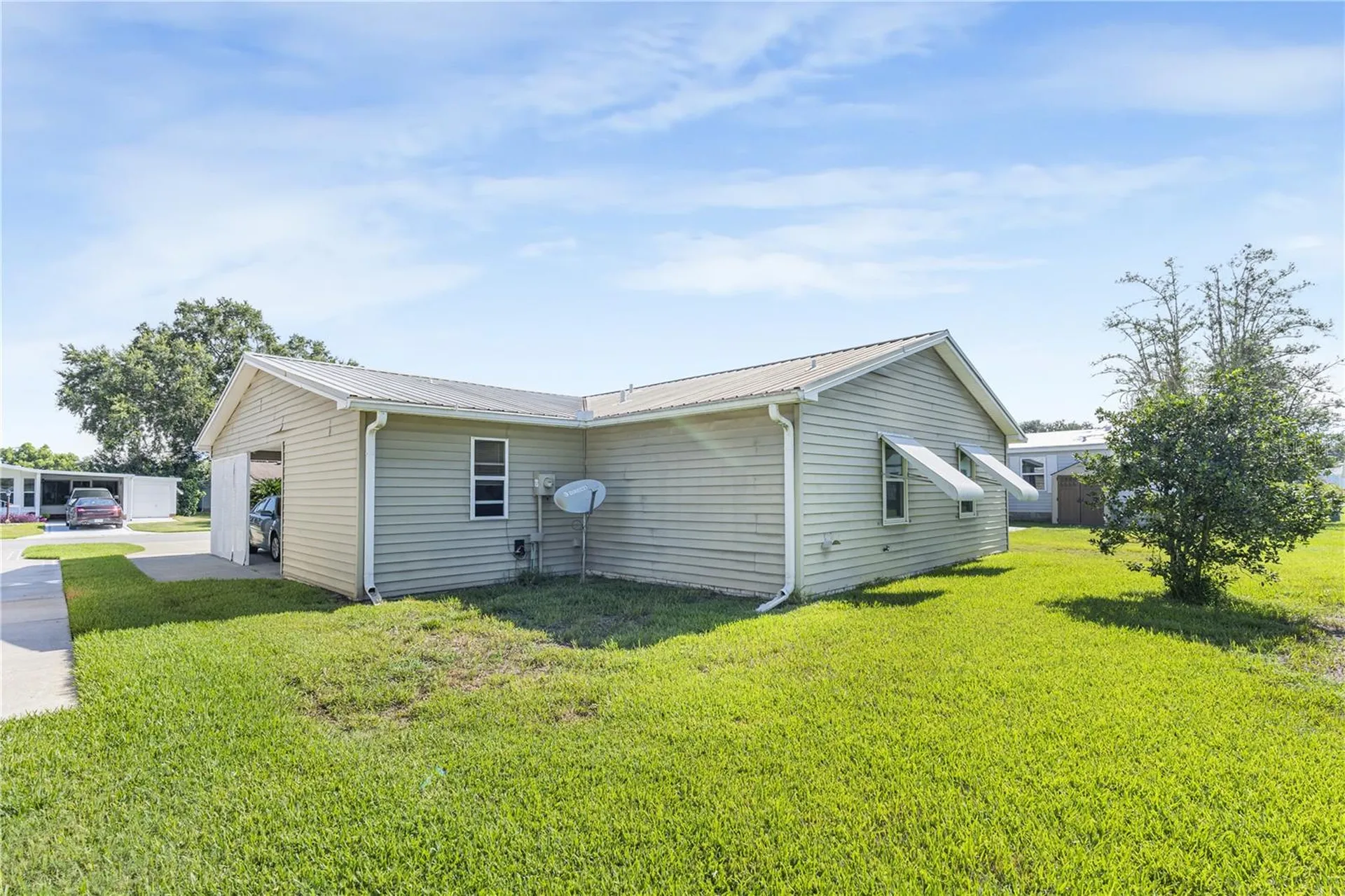 1114 Paradise Drive Lady Lake FL 32159