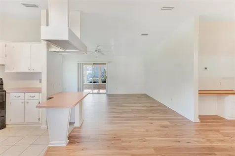 1114 Paradise Drive Lady Lake FL 32159