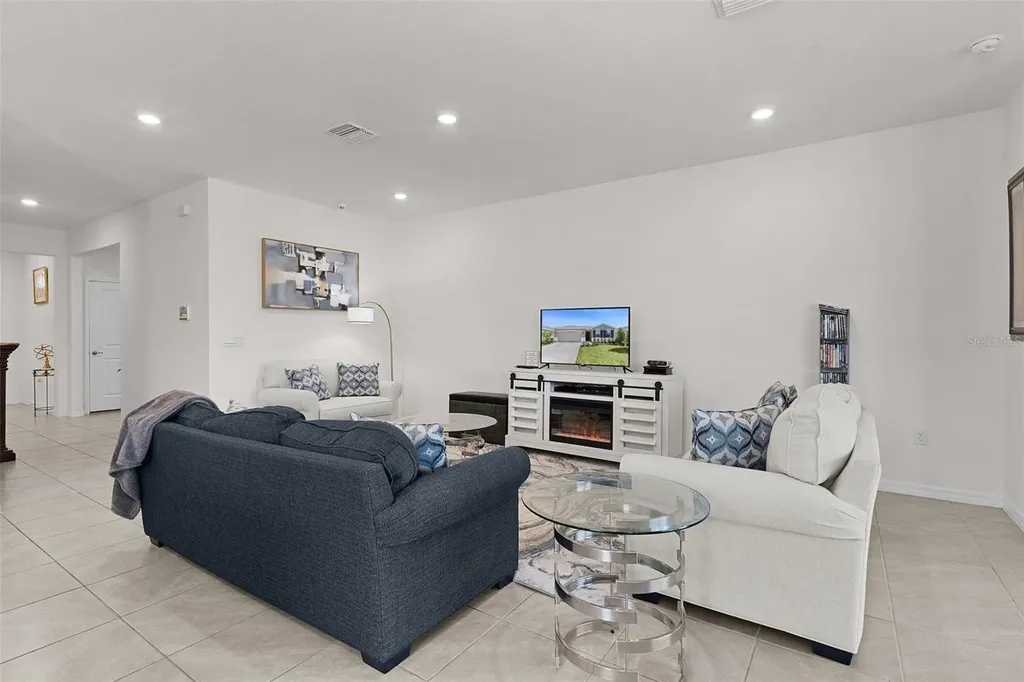 5092 Stokes Way Wildwood FL 34785