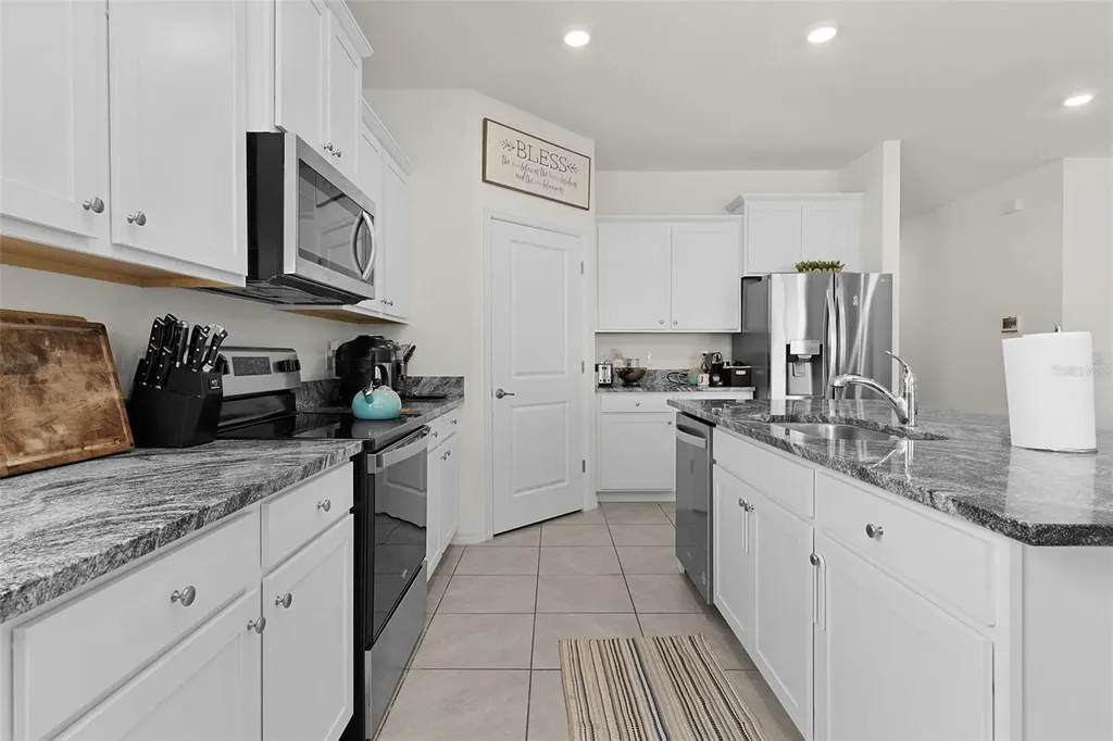 5092 Stokes Way Wildwood FL 34785