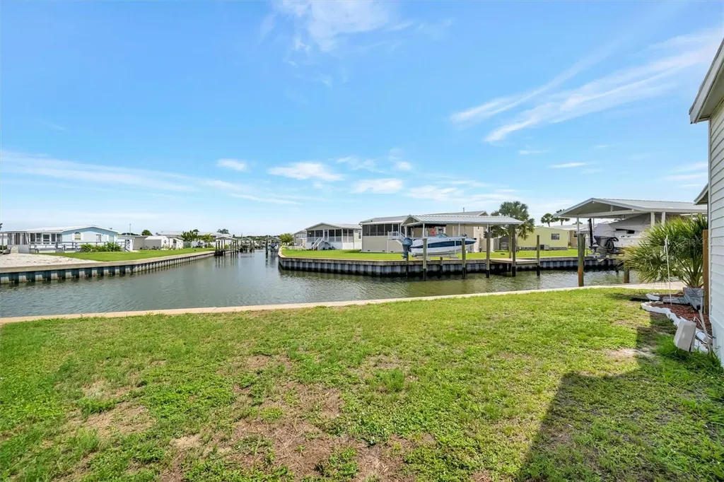 162 S Saint Thomas Circle Apollo Beach FL 33572