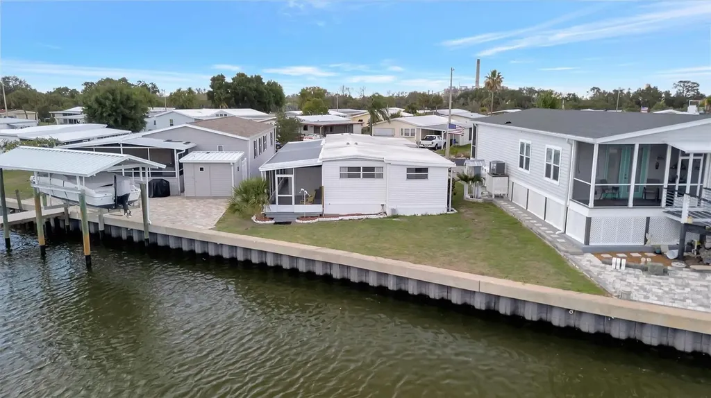 162 S Saint Thomas Circle Apollo Beach FL 33572