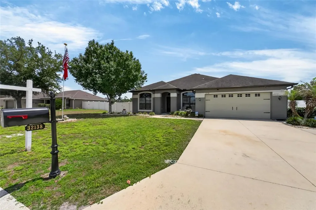 32138 Oak Glen Drive San Antonio FL 33576