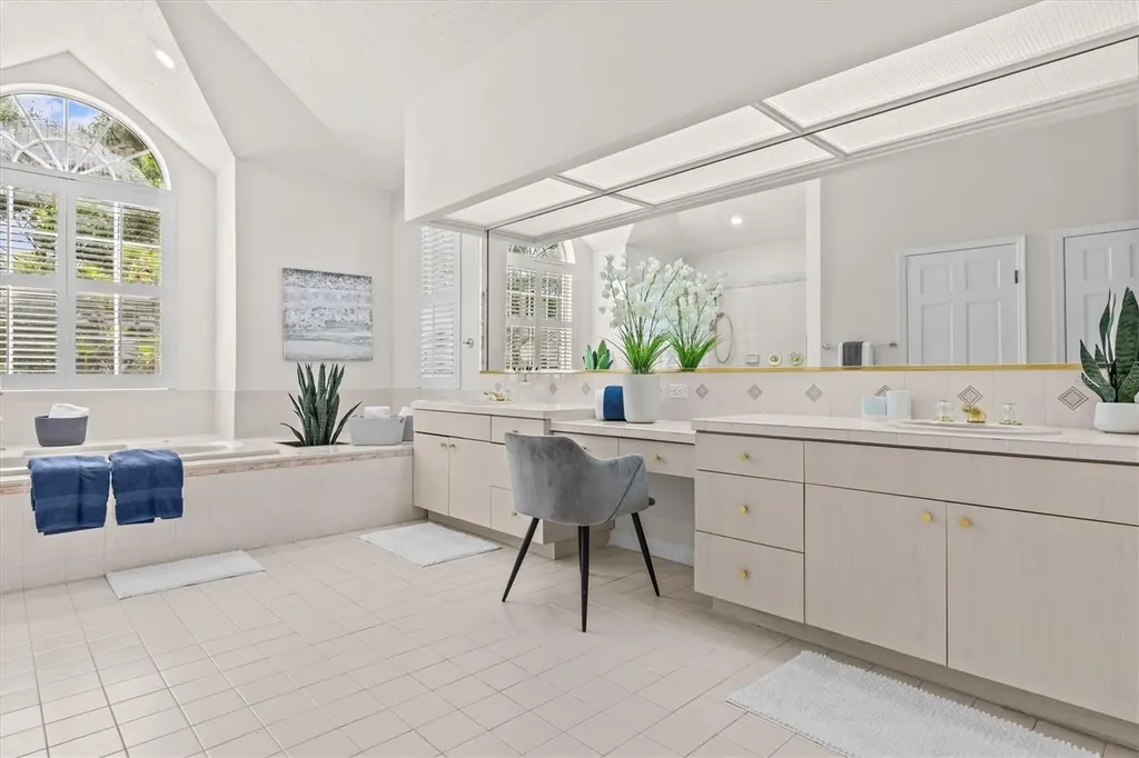 948 Riverside Ridge Road Tarpon Springs FL 34688