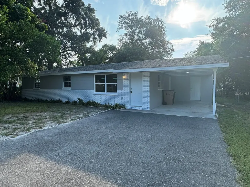 10601 N 52nd Street Temple Terrace FL 33617