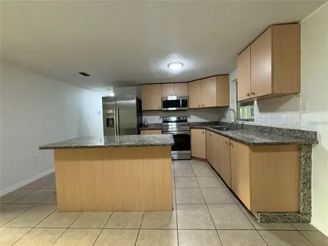 10601 N 52nd Street Temple Terrace FL 33617