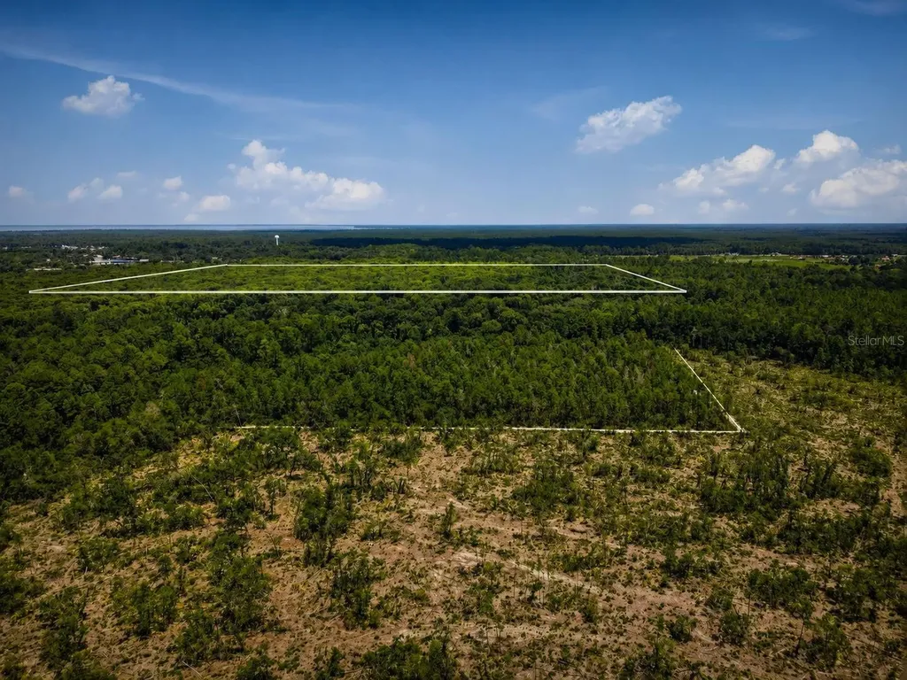 2140 St Johns River Road Astor FL 32102