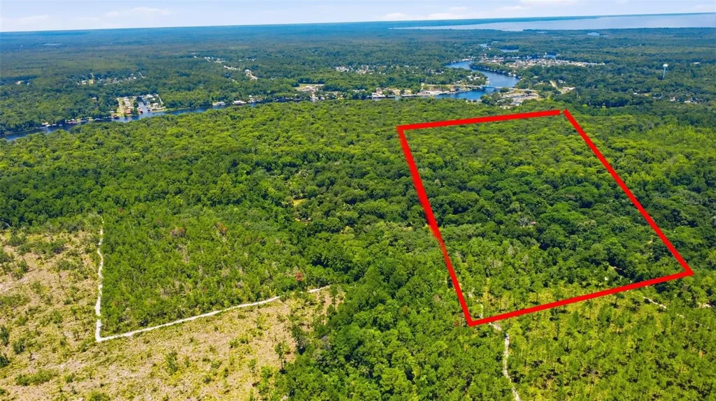 2140 St Johns River Road Astor FL 32102