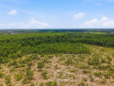 2140 St Johns River Road Astor FL 32102