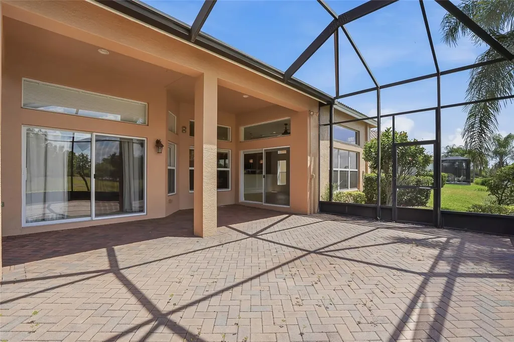5042 Sandy Brook Circle Wimauma FL 33598