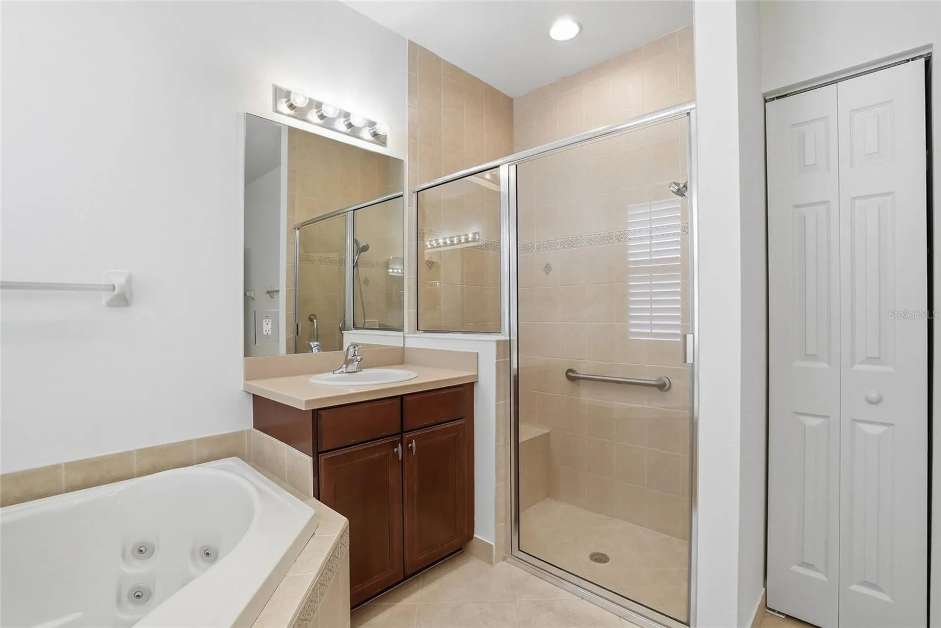 5042 Sandy Brook Circle Wimauma FL 33598