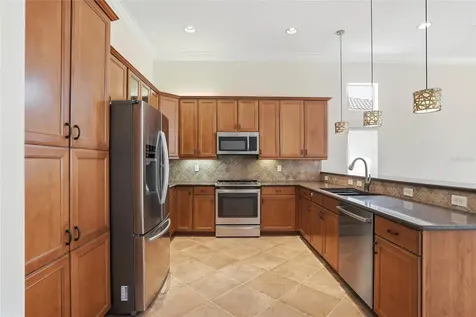 5042 Sandy Brook Circle Wimauma FL 33598