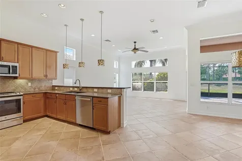 5042 Sandy Brook Circle Wimauma FL 33598