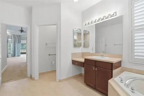 5042 Sandy Brook Circle Wimauma FL 33598