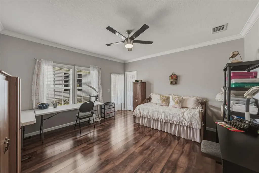 37220 Neukom Avenue Zephyrhills FL 33541