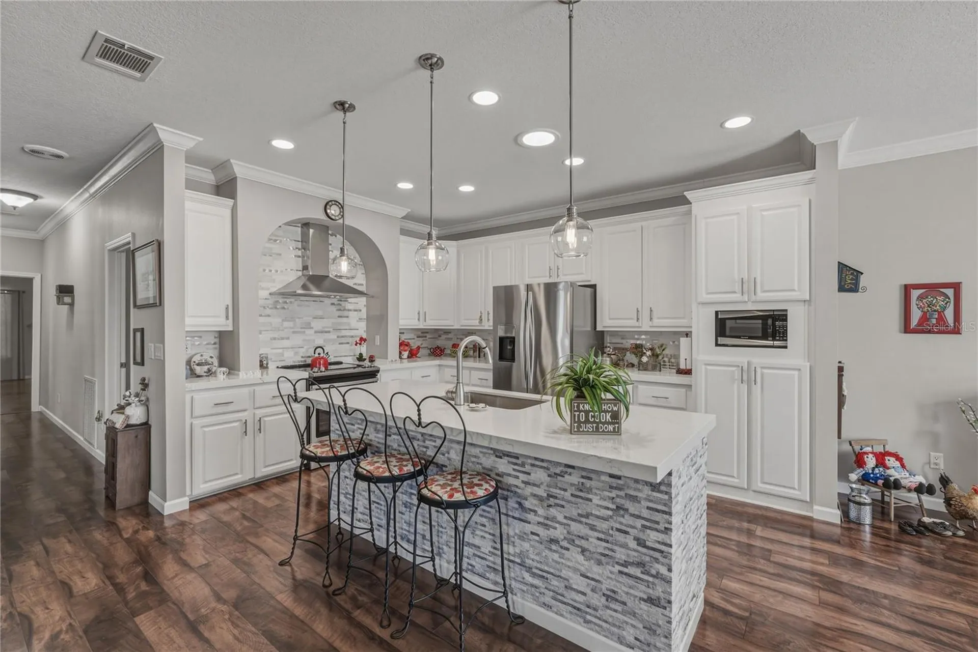 37220 Neukom Avenue Zephyrhills FL 33541