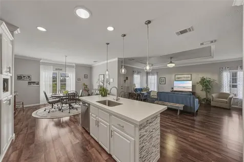 37220 Neukom Avenue Zephyrhills FL 33541