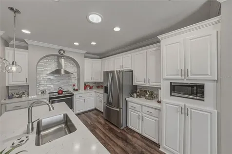 37220 Neukom Avenue Zephyrhills FL 33541