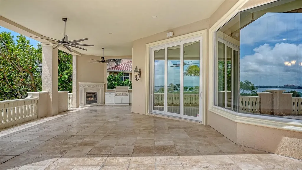 1356 Point Crisp Road Sarasota FL 34242