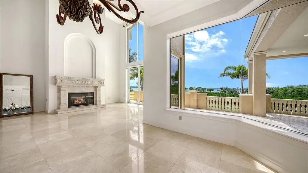 1356 Point Crisp Road Sarasota FL 34242