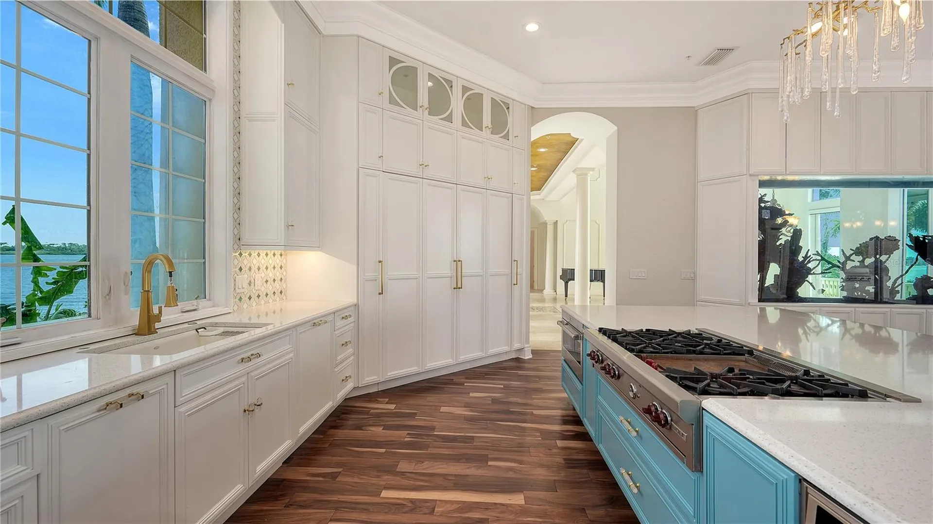 1356 Point Crisp Road Sarasota FL 34242