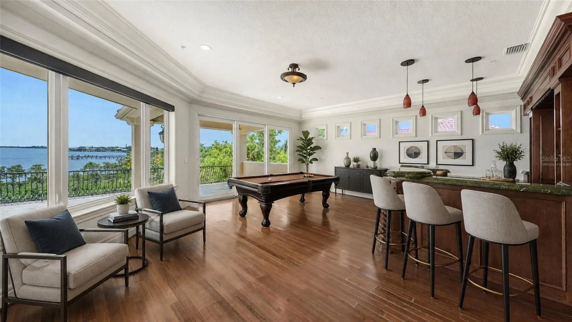 1356 Point Crisp Road Sarasota FL 34242