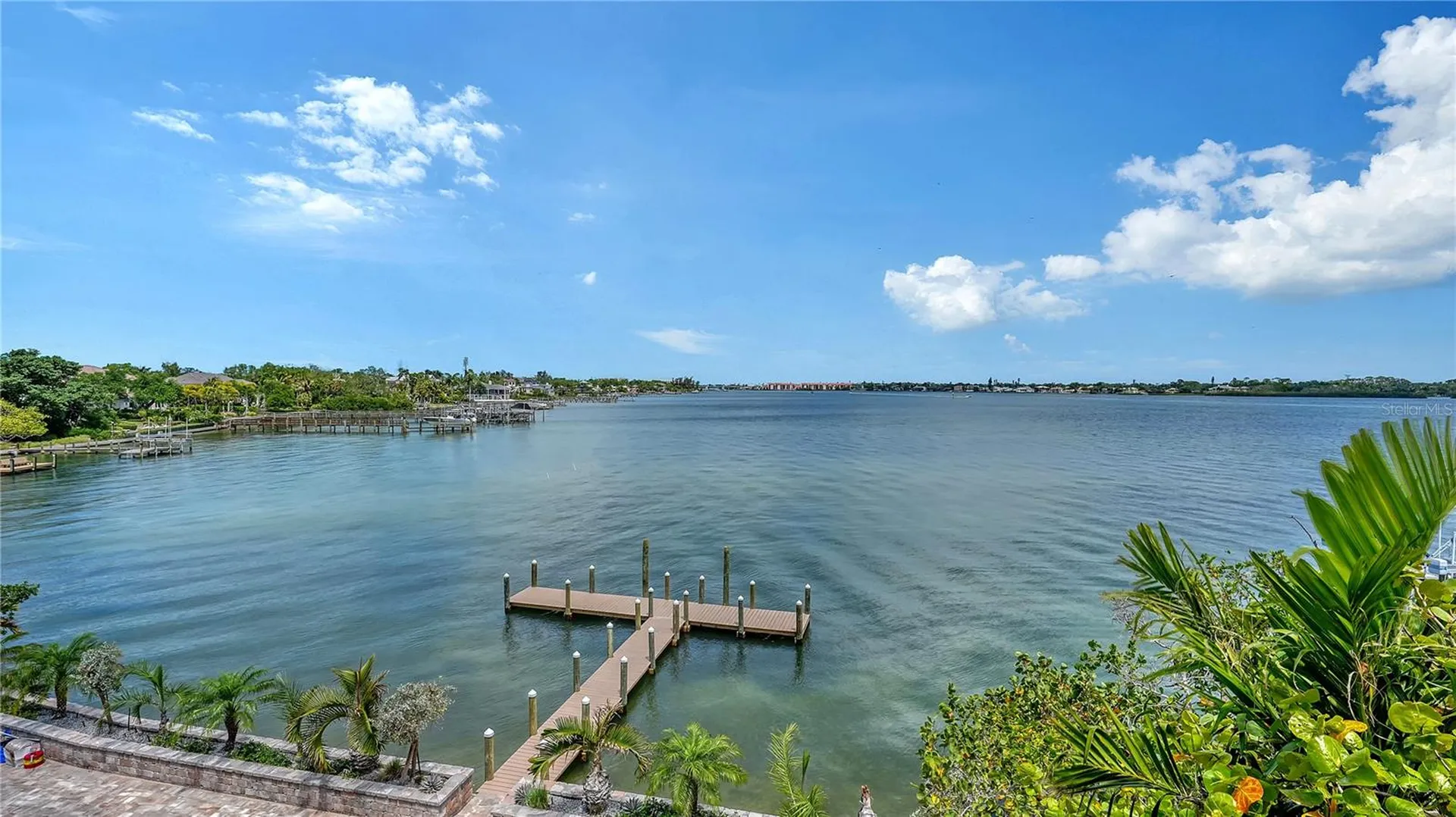 1356 Point Crisp Road Sarasota FL 34242