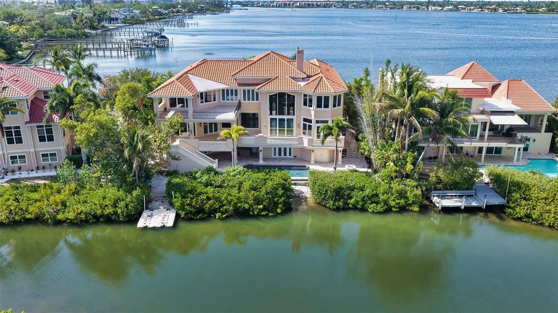 1356 Point Crisp Road Sarasota FL 34242