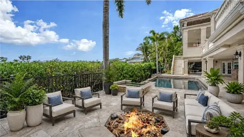 1356 Point Crisp Road Sarasota FL 34242