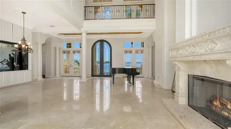 1356 Point Crisp Road Sarasota FL 34242