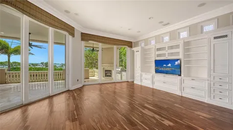 1356 Point Crisp Road Sarasota FL 34242