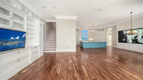 1356 Point Crisp Road Sarasota FL 34242