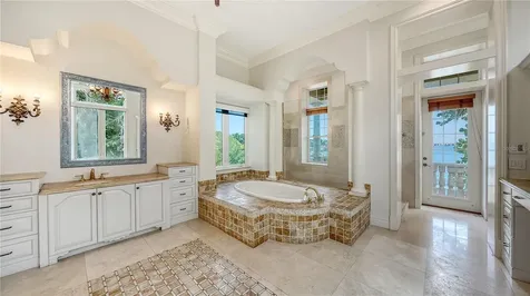 1356 Point Crisp Road Sarasota FL 34242