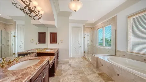 1356 Point Crisp Road Sarasota FL 34242