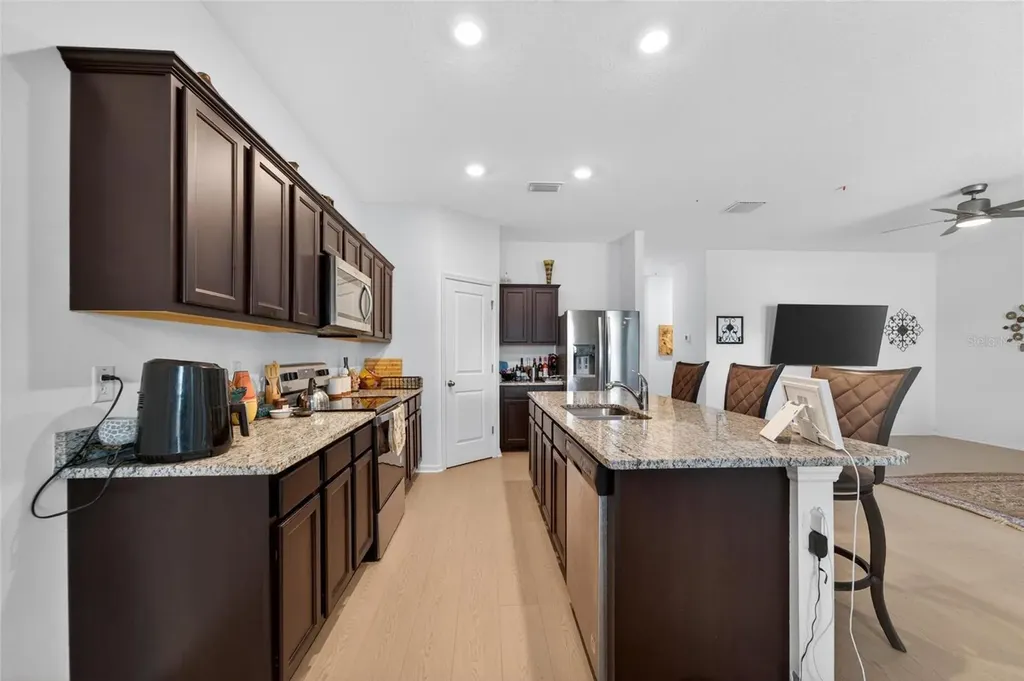 1185 Anchor Bend Drive Ruskin FL 33570
