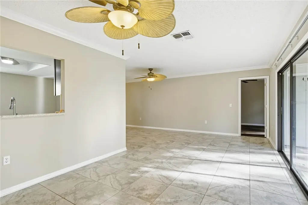 18 Windrush Bay Drive Tarpon Springs FL 34689