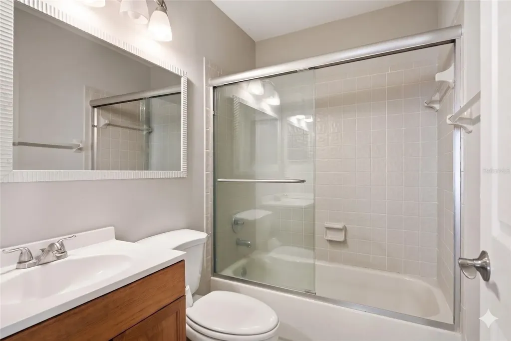 18 Windrush Bay Drive Tarpon Springs FL 34689