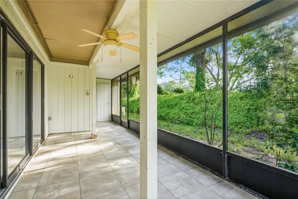 18 Windrush Bay Drive Tarpon Springs FL 34689
