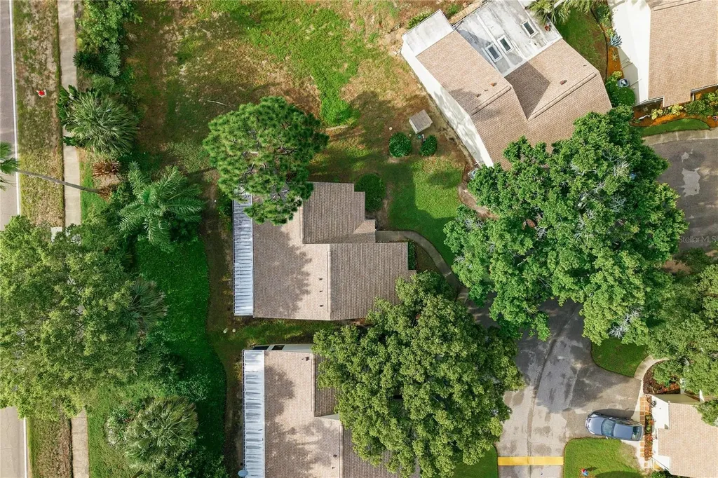 18 Windrush Bay Drive Tarpon Springs FL 34689